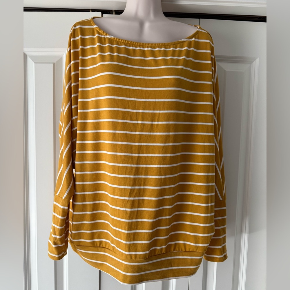 Reb in J mustard yellow stripe dolman sleeve top shirt large L